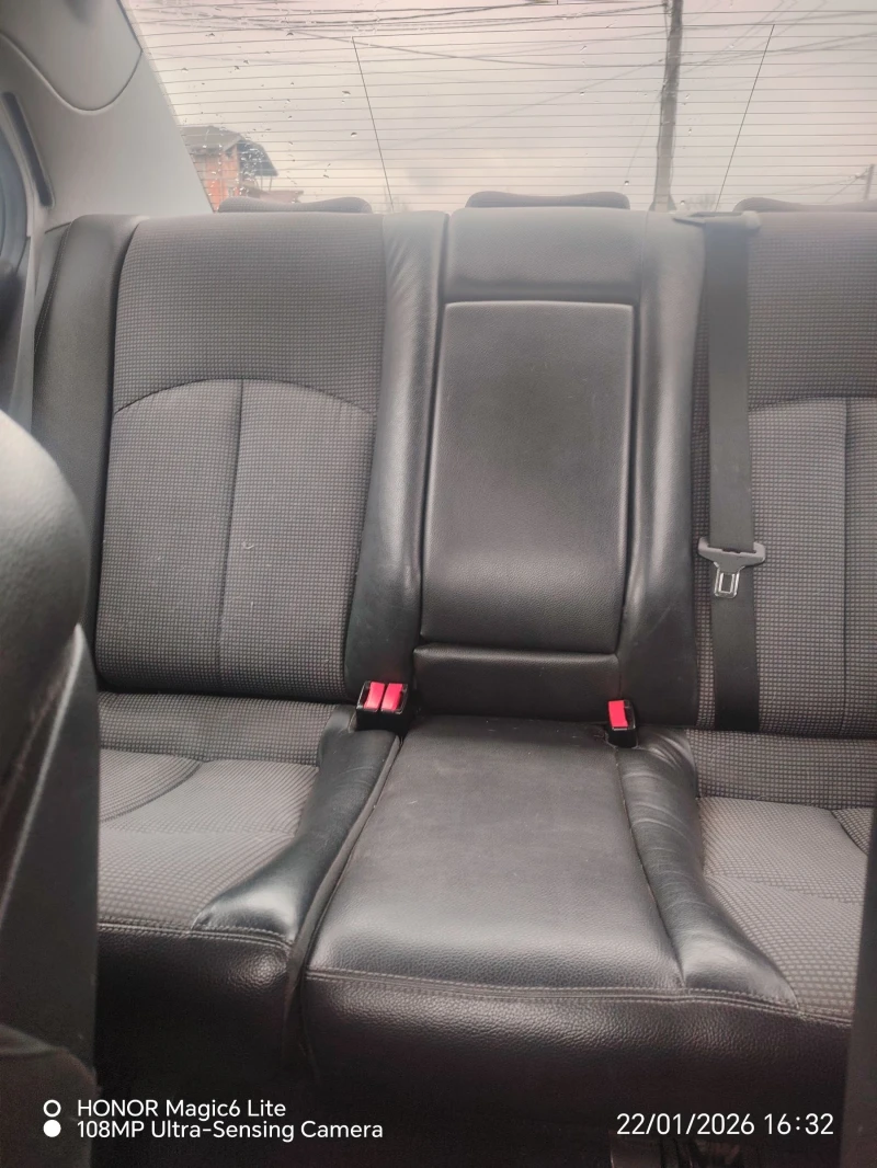 Mercedes-Benz E 220 Avantgarde , снимка 14 - Автомобили и джипове - 53191675