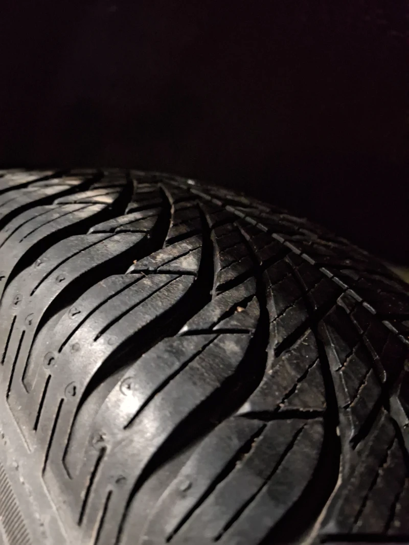 VW Touran 1.9TDI 2008 6 скорости, снимка 14 - Автомобили и джипове - 53373861