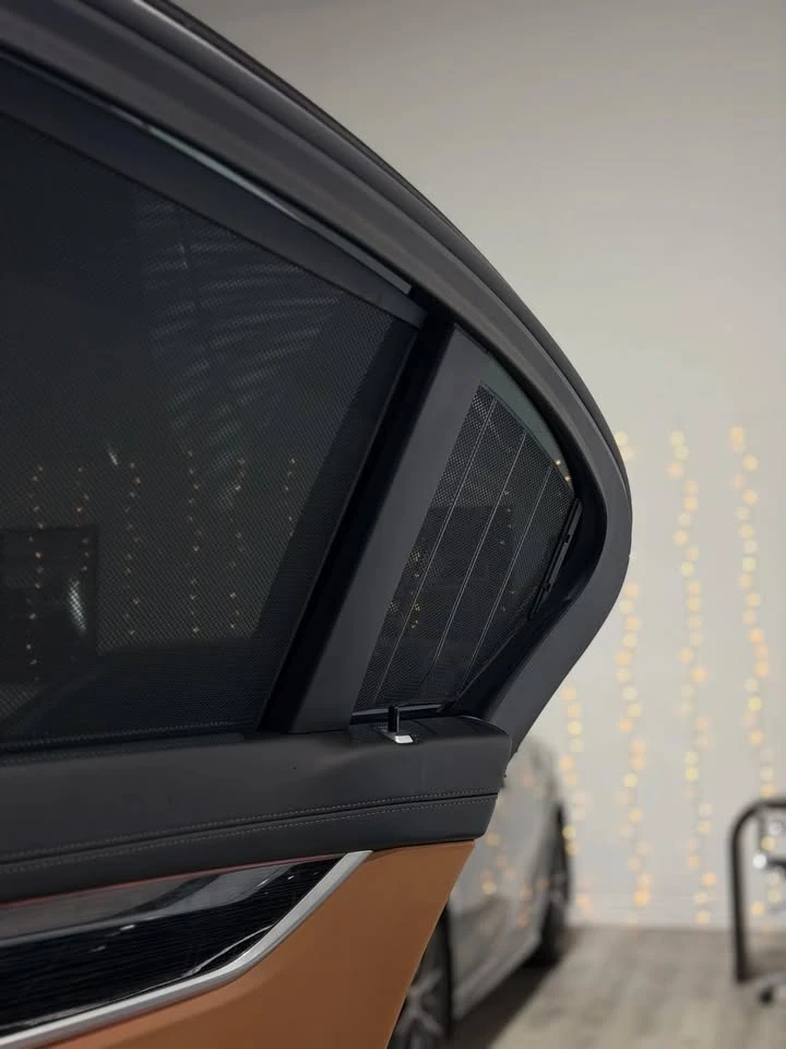 BMW 750 CARFAX* АВТОФИНАНСИРАНЕ* БЕЗ ПЪРВОНАЧАЛНА ВНОСКА* , снимка 16 - Автомобили и джипове - 52863145