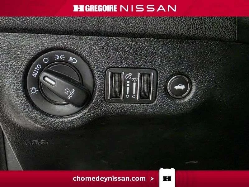 Dodge Charger * SXT * Bluetooth * Cruise * Bancs Chauffants * V6, снимка 12 - Автомобили и джипове - 56116026