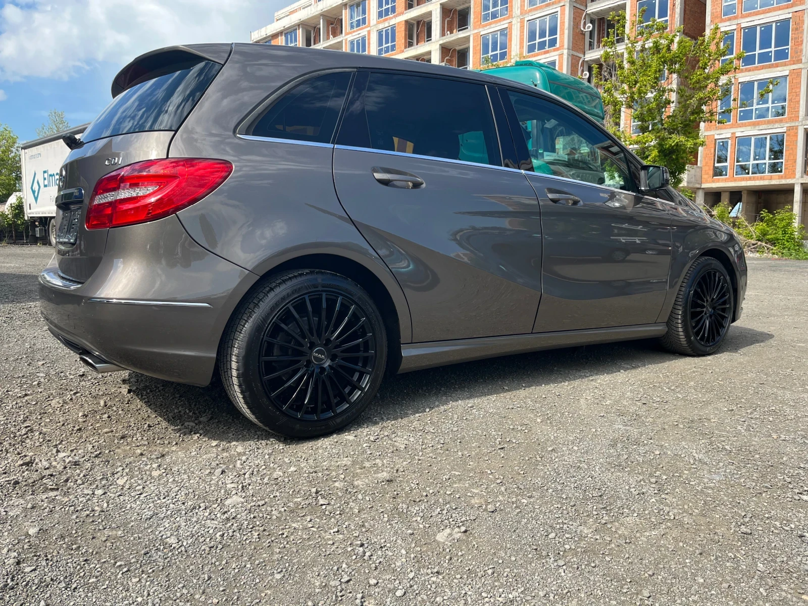 Mercedes-Benz B 200 AMG OPTIC PREMIUM  - изображение 5