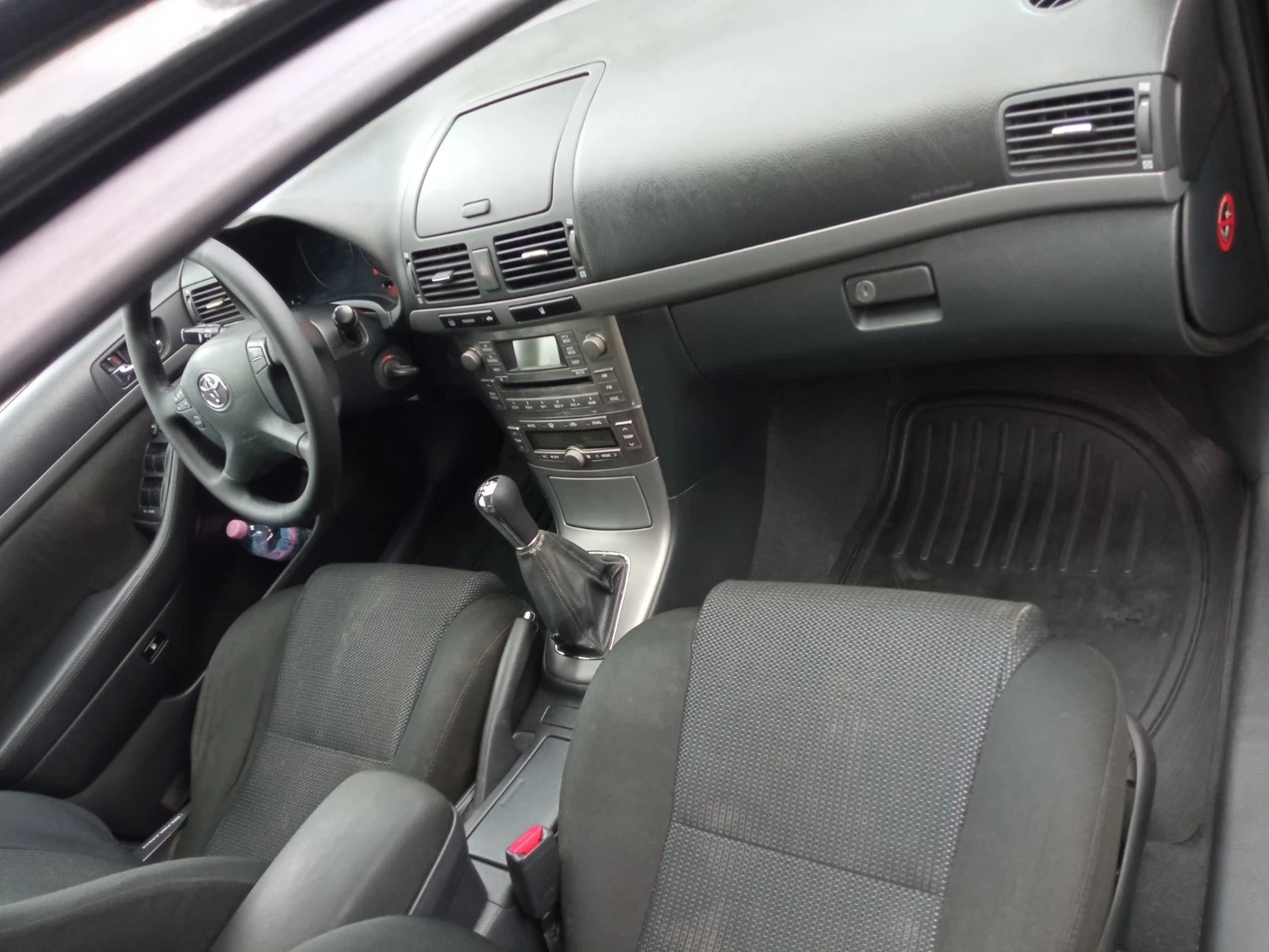 Toyota Avensis  - изображение 8