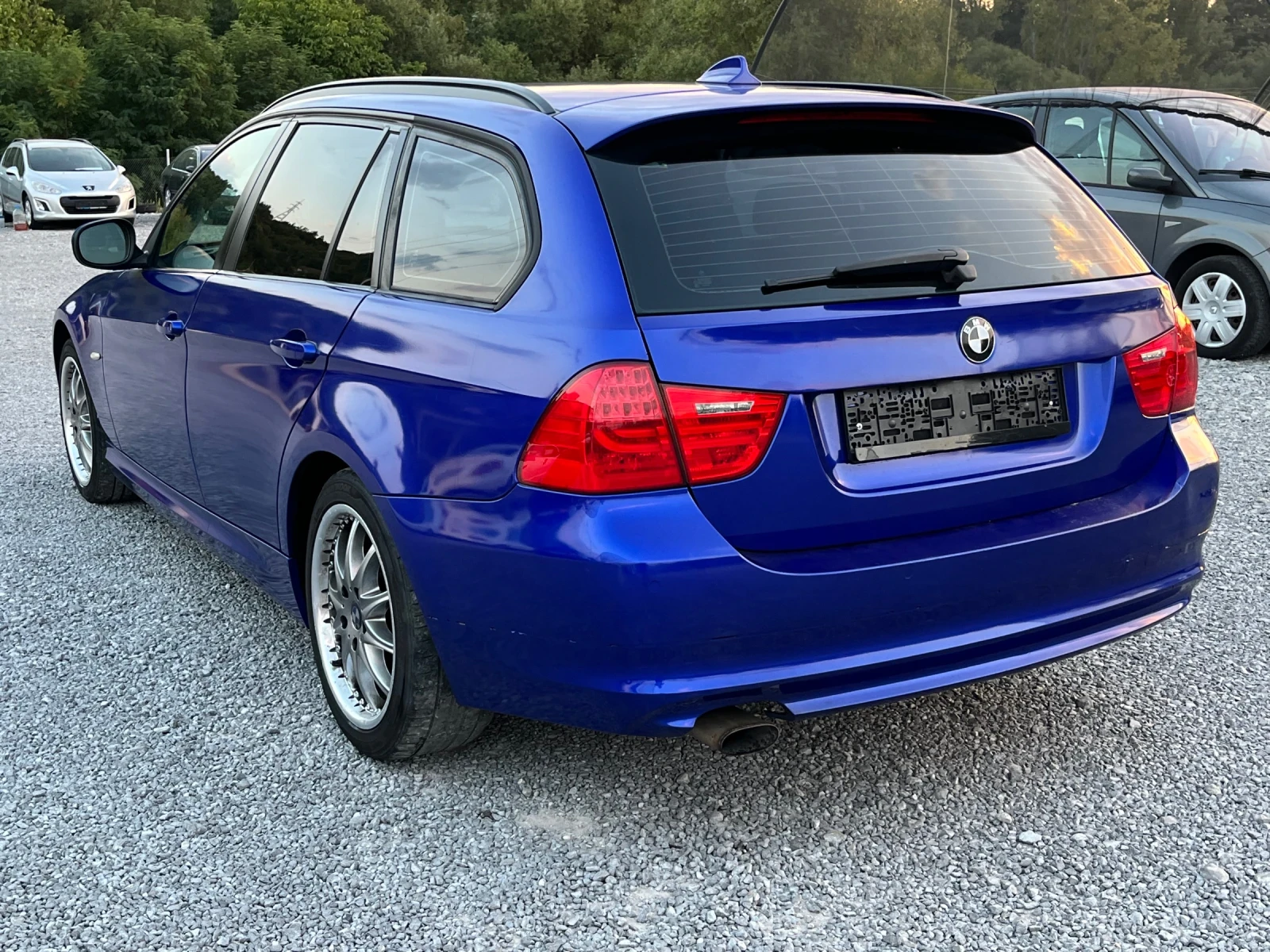 BMW 318 2.0 D 143k - изображение 3