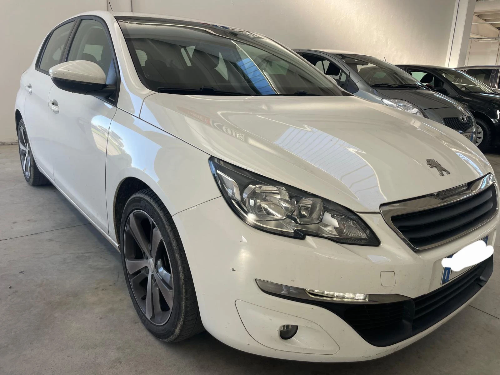 Peugeot 308 1.6HDI - изображение 2