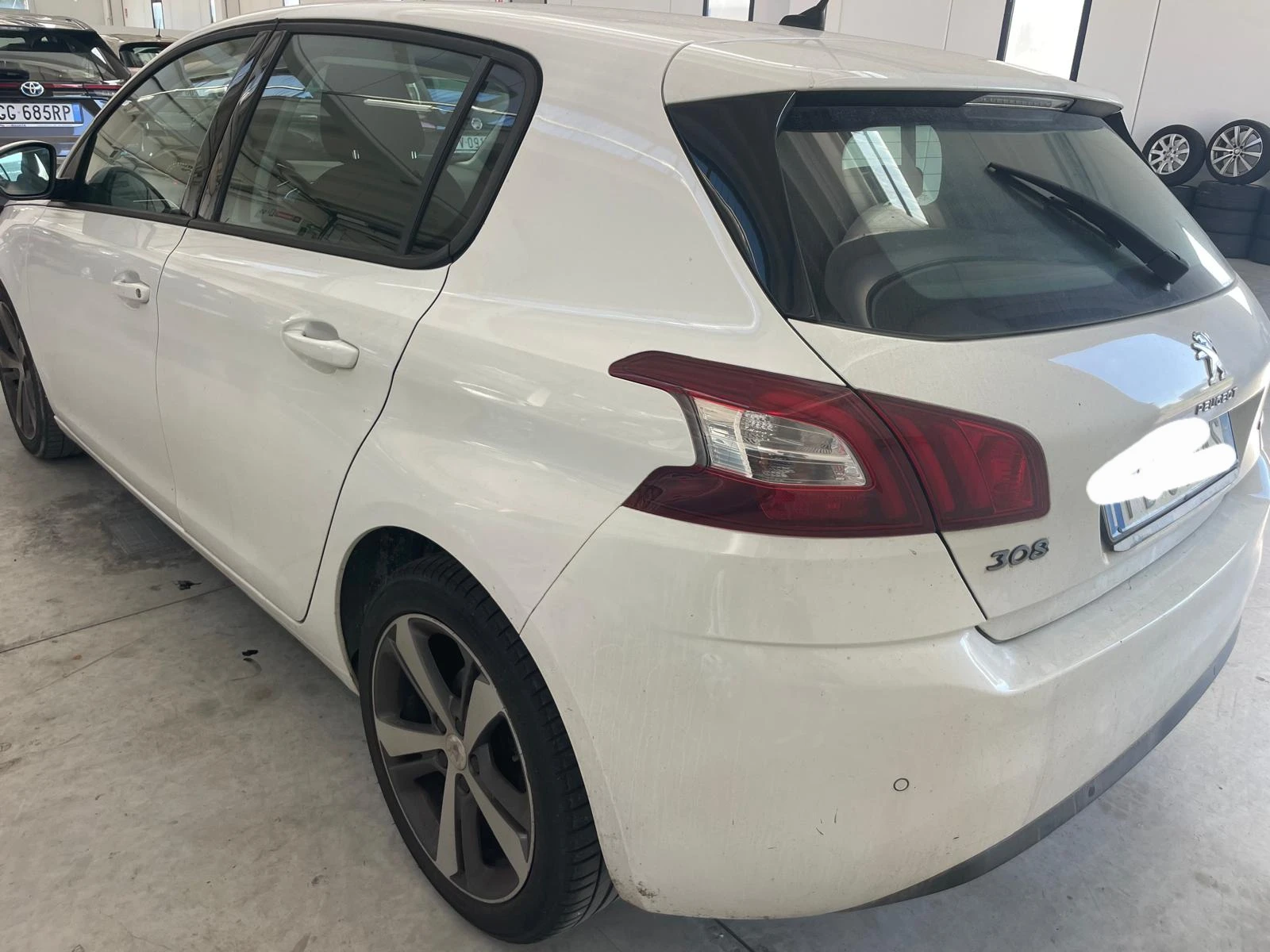 Peugeot 308 1.6HDI - изображение 4