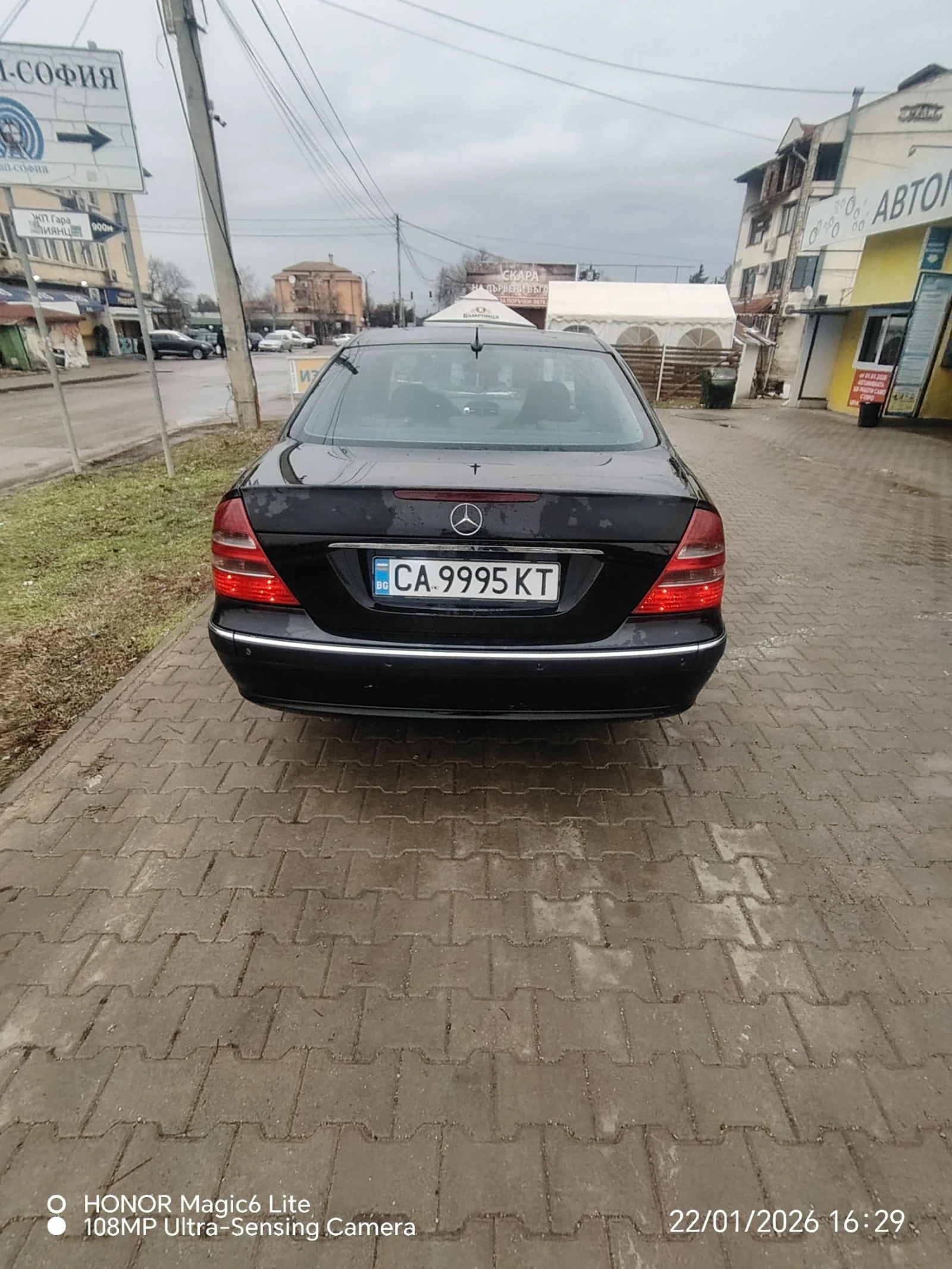 Mercedes-Benz E 220 Avantgarde  - изображение 6