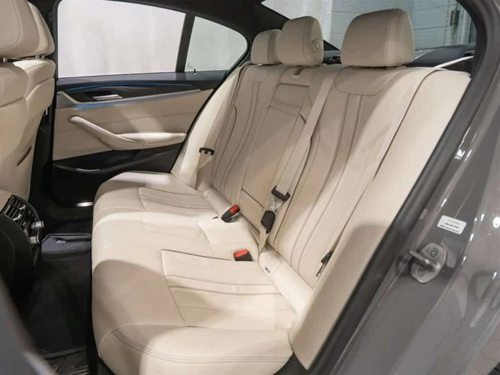 BMW 530E * xDrive Premium Essential Package M Sport Pack *  | Mobile.bg � ����������� 12