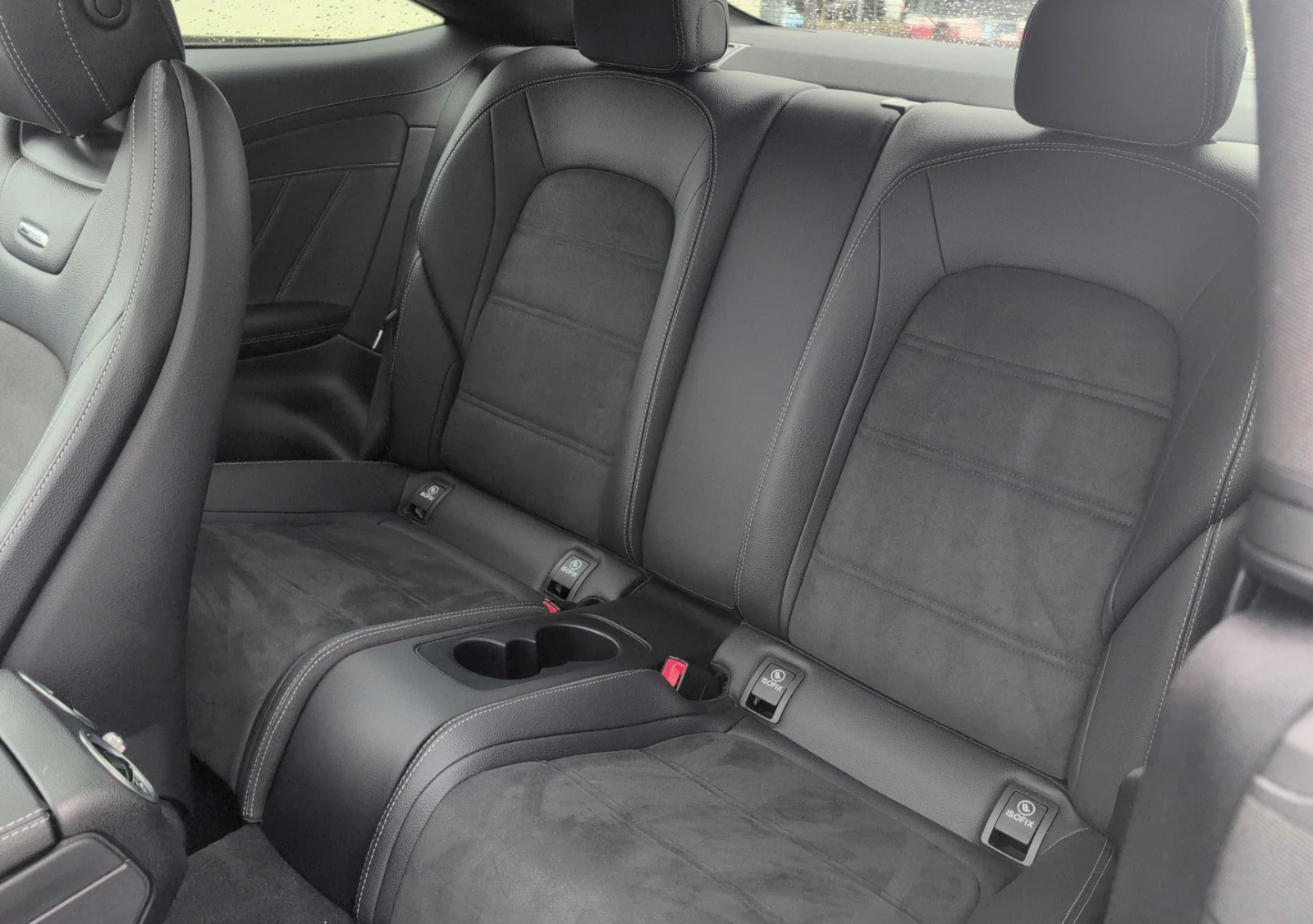 Mercedes-Benz C 63 AMG CARFAX* Подгрев* Обдухване* Кейлес* Blind Spot* , снимка 17 - Автомобили и джипове - 54001224