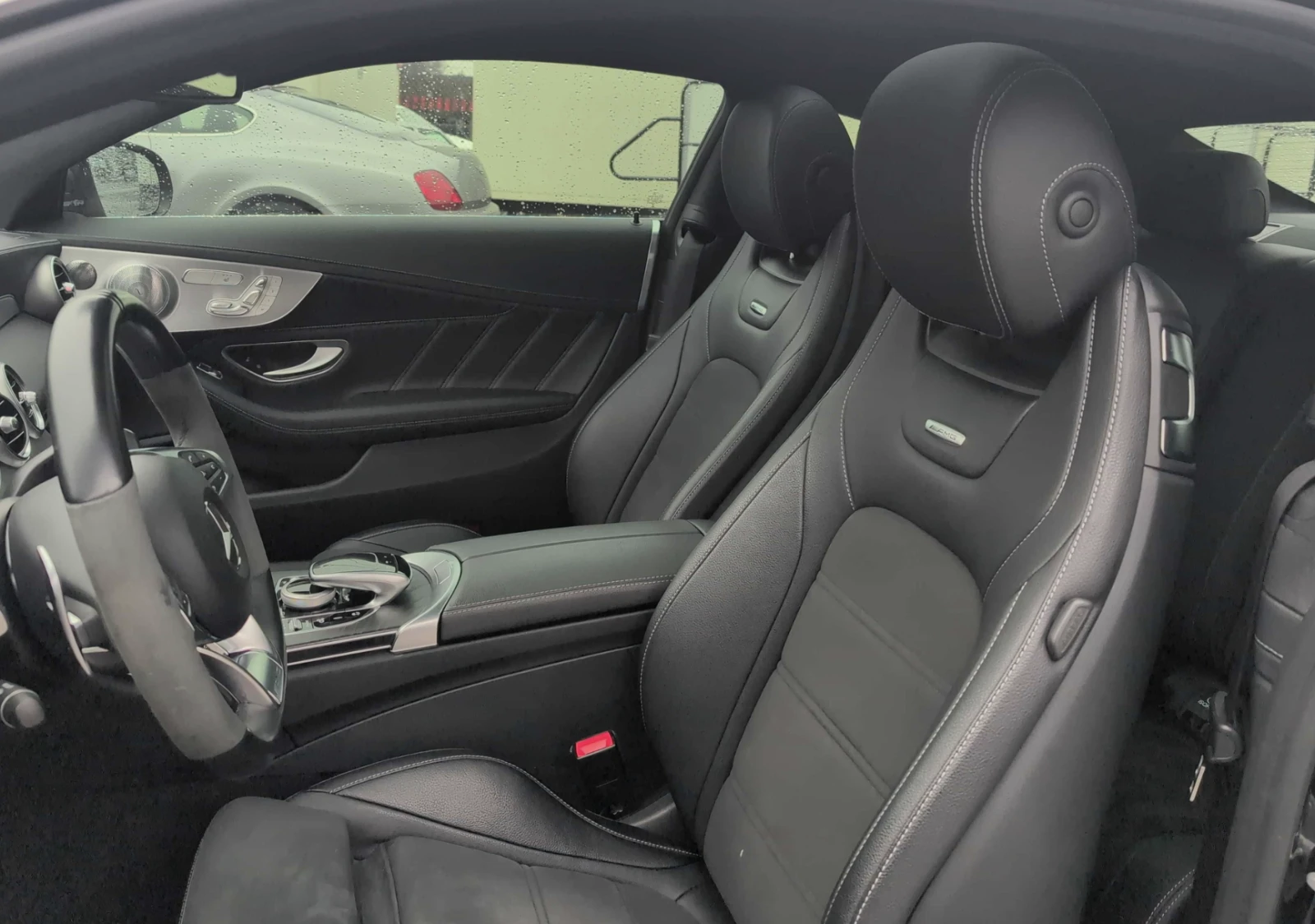 Mercedes-Benz C 63 AMG CARFAX* Подгрев* Обдухване* Кейлес* Blind Spot* , снимка 11 - Автомобили и джипове - 54001224