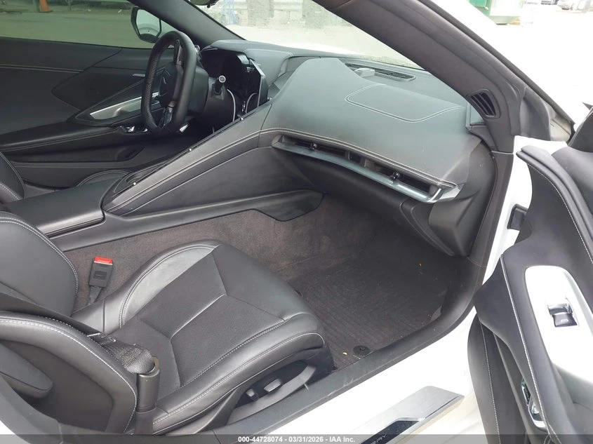 Chevrolet Corvette 6.2l Stingray Rwd 1Lt, снимка 5 - Автомобили и джипове - 54460493