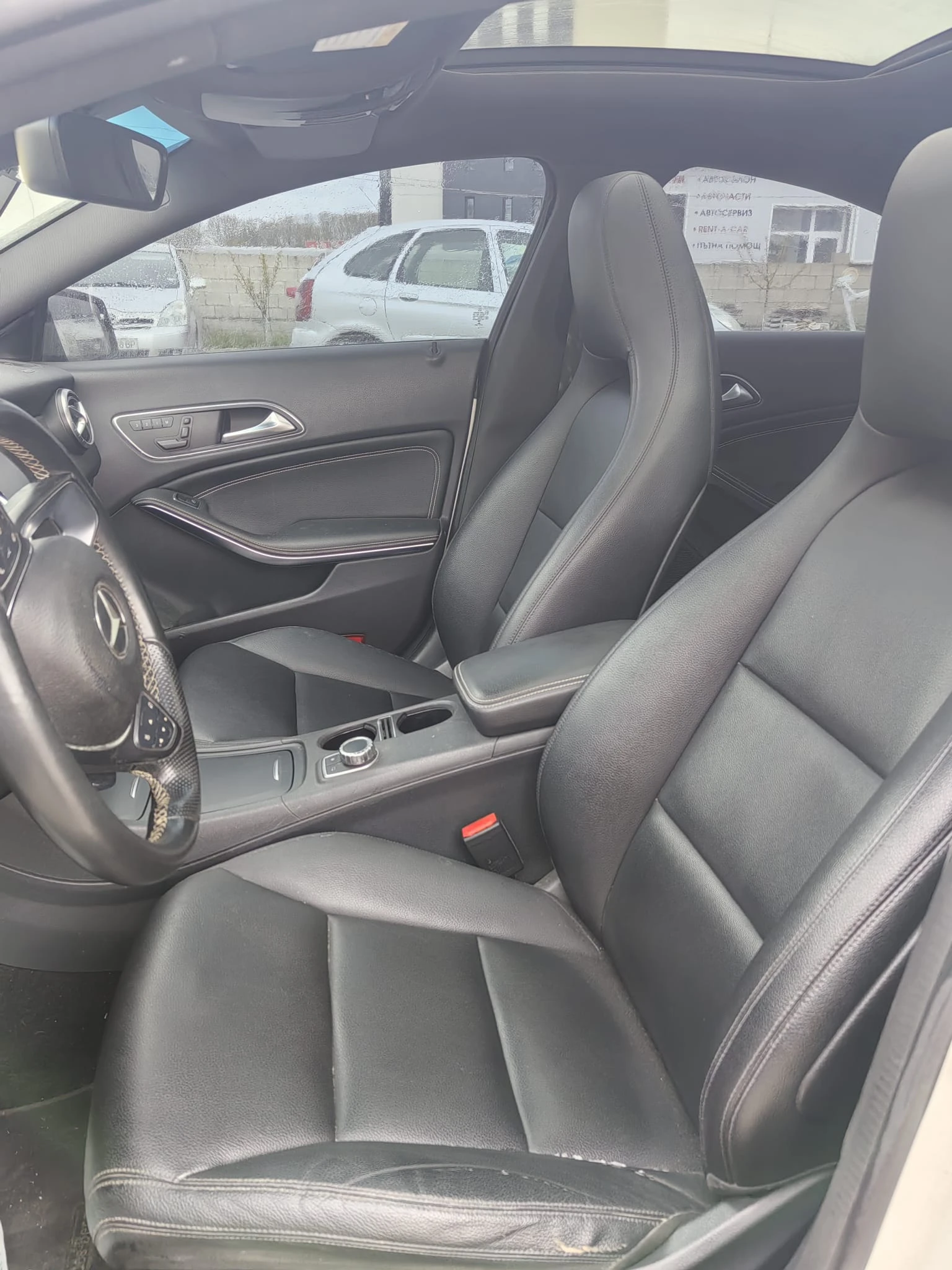 Mercedes-Benz CLA 200, снимка 16 - Автомобили и джипове - 54936358