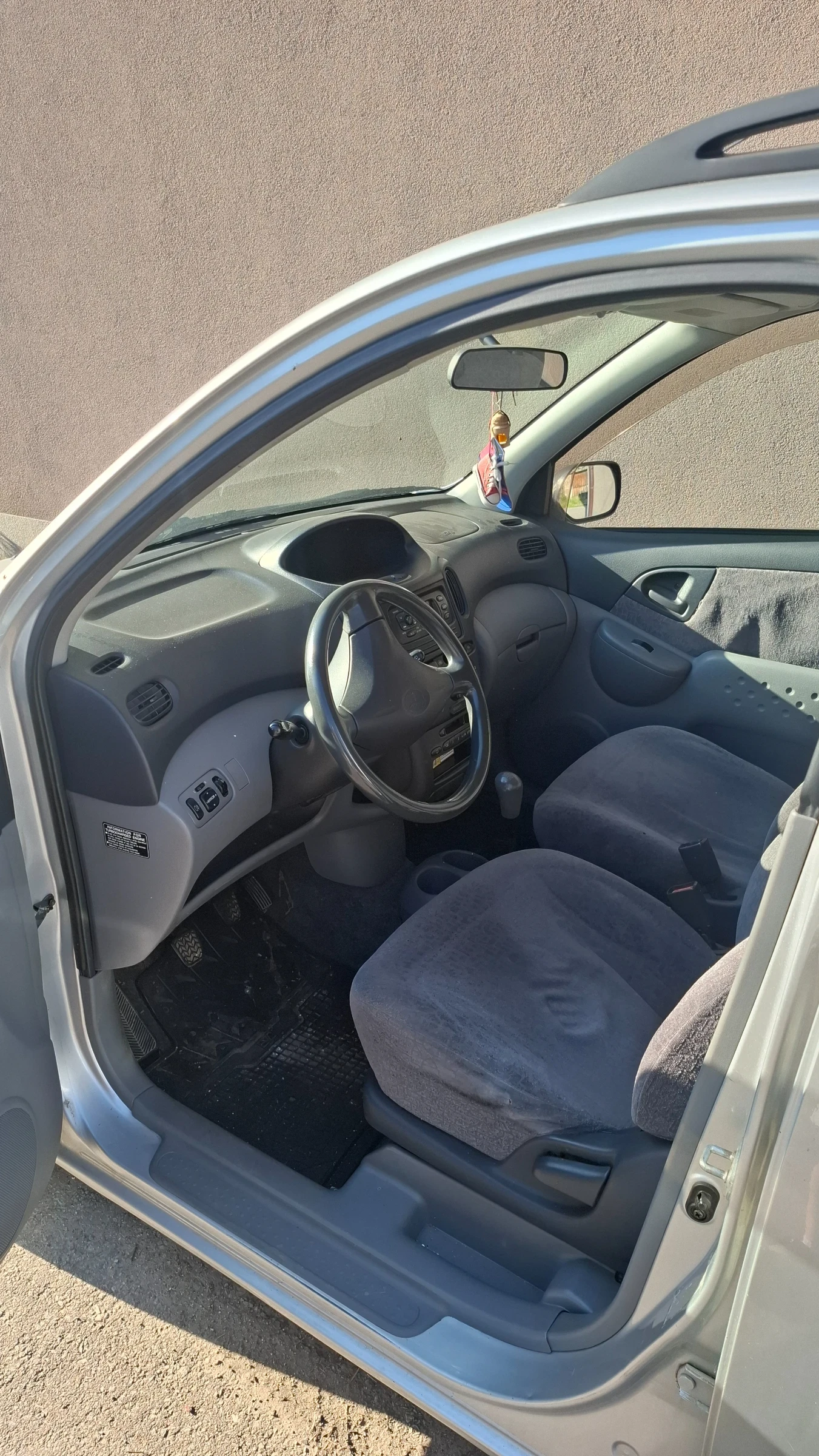 Toyota Yaris verso, снимка 3 - Автомобили и джипове - 55224417