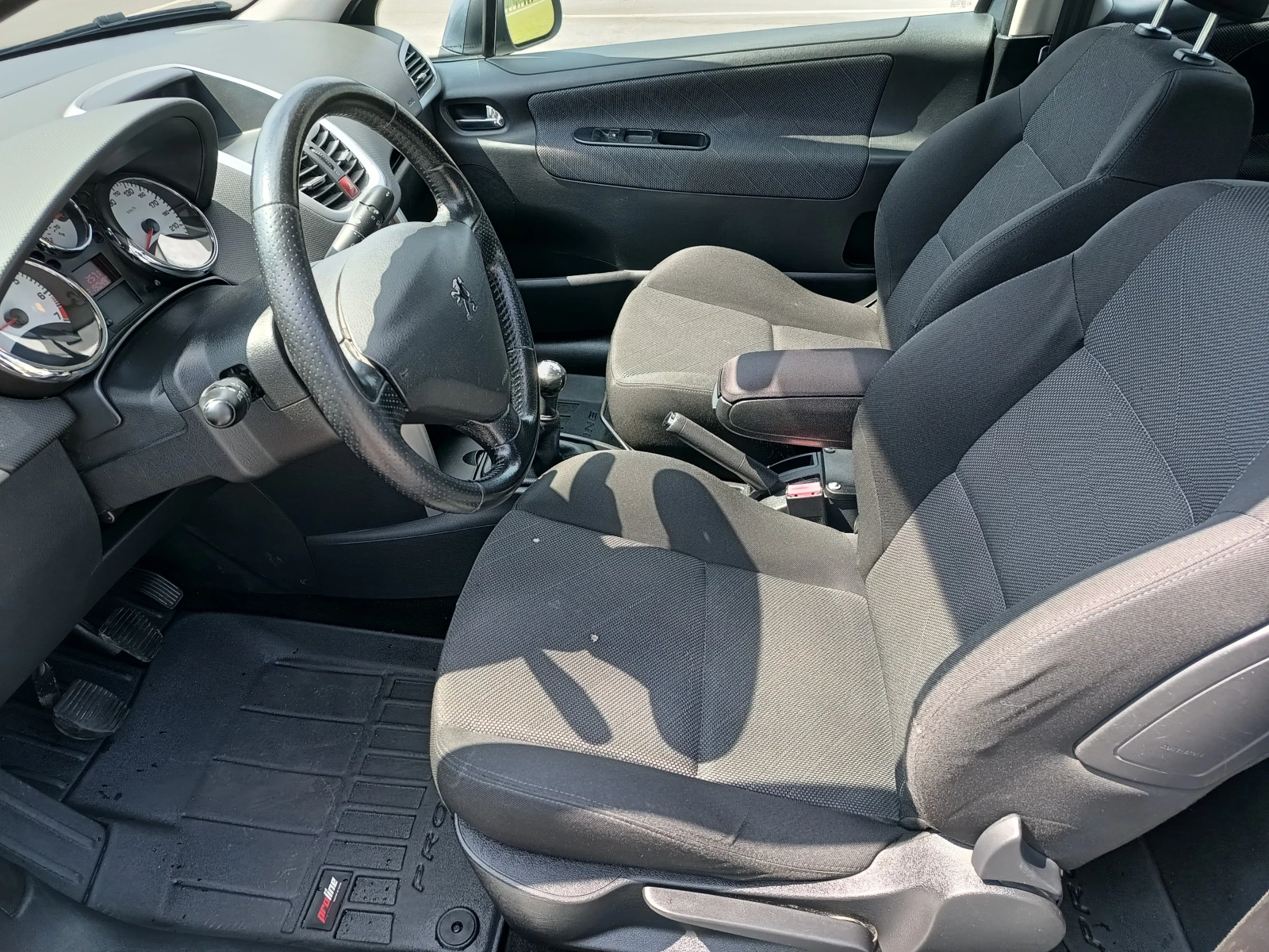 Peugeot 207, снимка 6 - Автомобили и джипове - 55350707