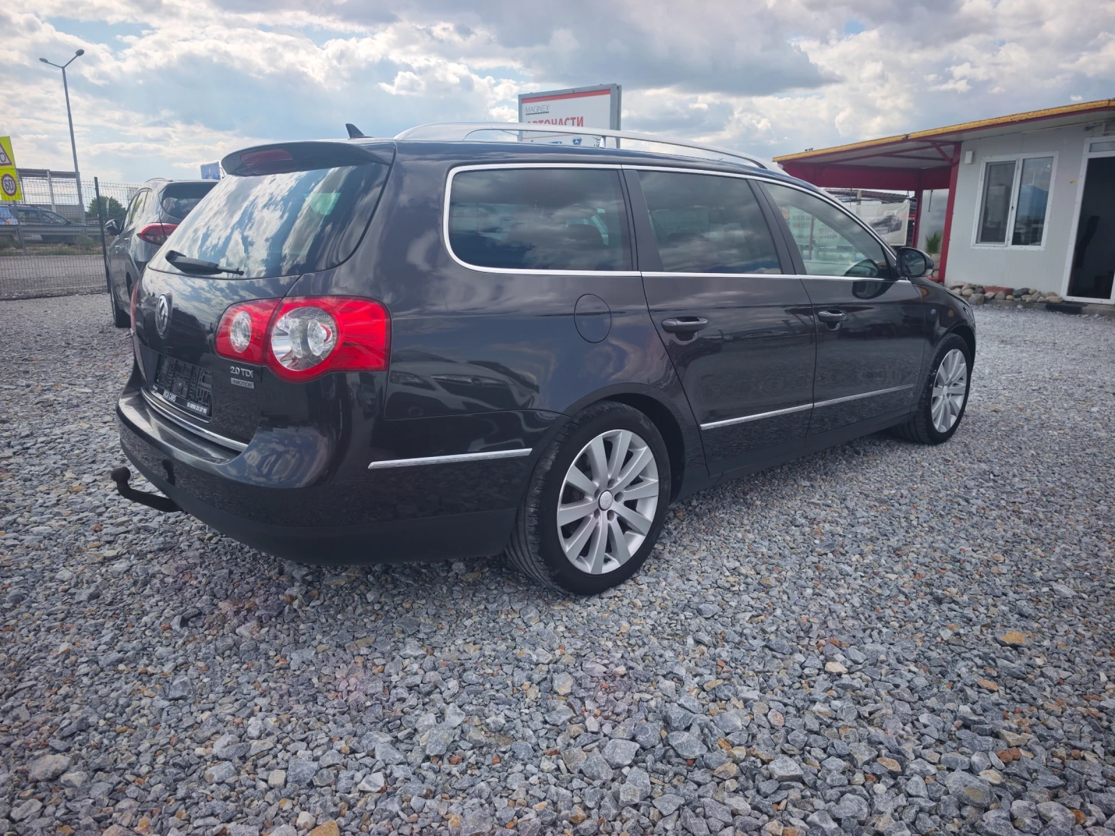 VW Passat 2.0TDI 4x4 fR, снимка 4 - Автомобили и джипове - 55411383