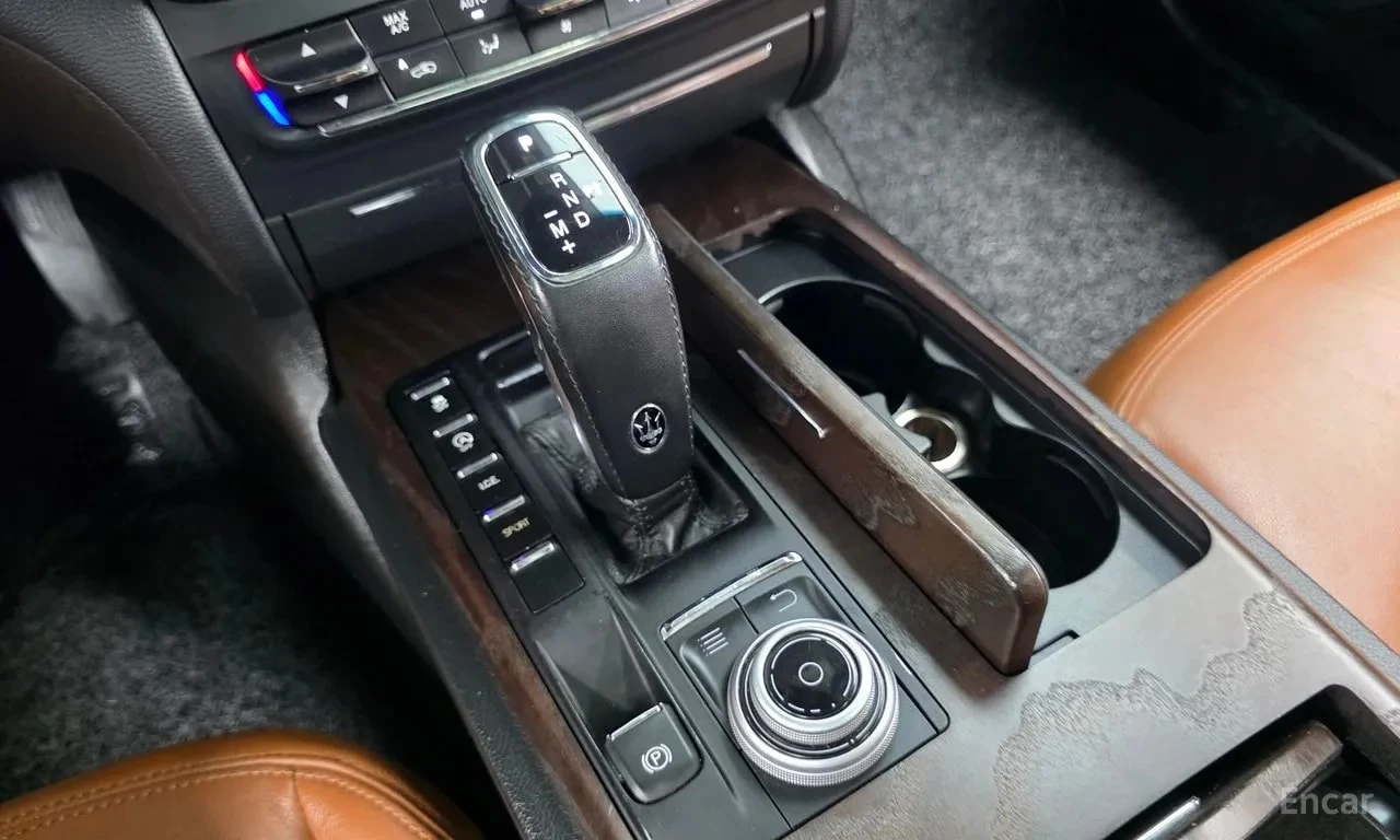Maserati Ghibli 3.0 Diesel GranSport/, снимка 9 - Автомобили и джипове - 56019340