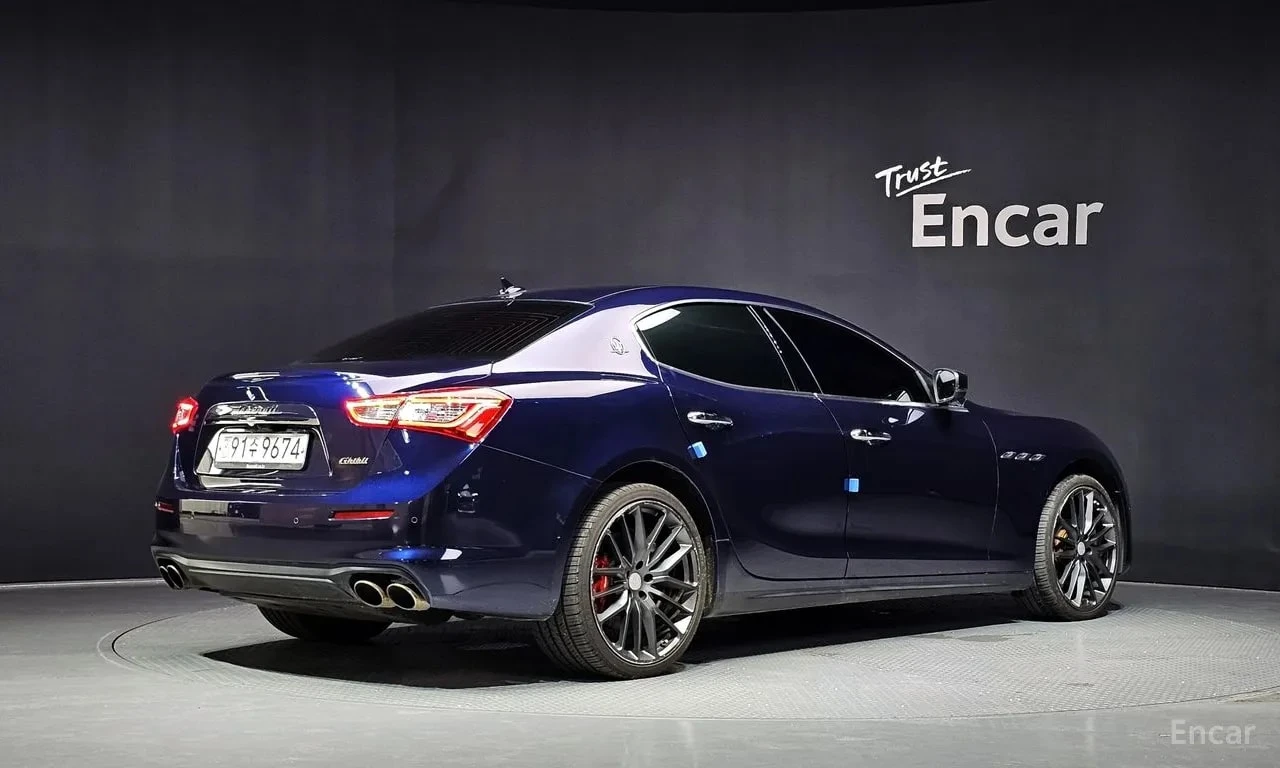 Maserati Ghibli 3.0 Diesel GranSport/, снимка 2 - Автомобили и джипове - 56019340