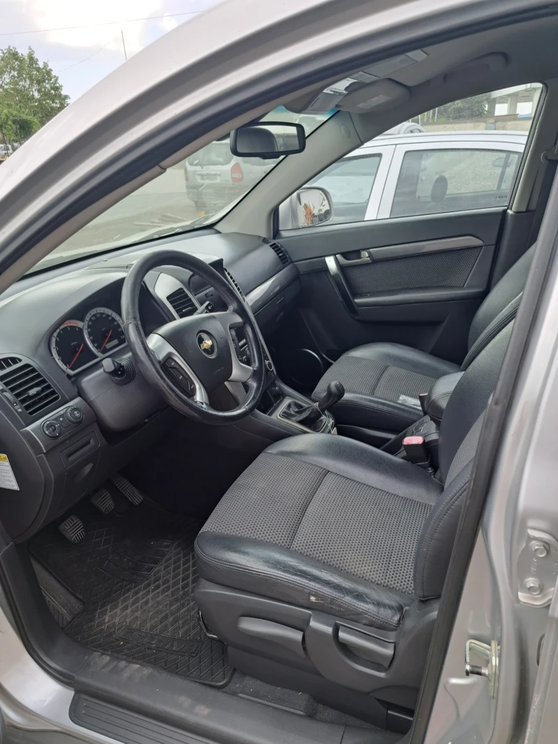 Chevrolet Captiva 2.0CDTI, снимка 4 - Автомобили и джипове - 52884743