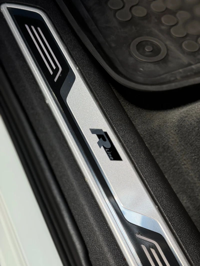 VW Touareg R-Line 3.0 TDI 286 k.с IQ LIGHT матрични фарове, снимка 6 - Автомобили и джипове - 52678203