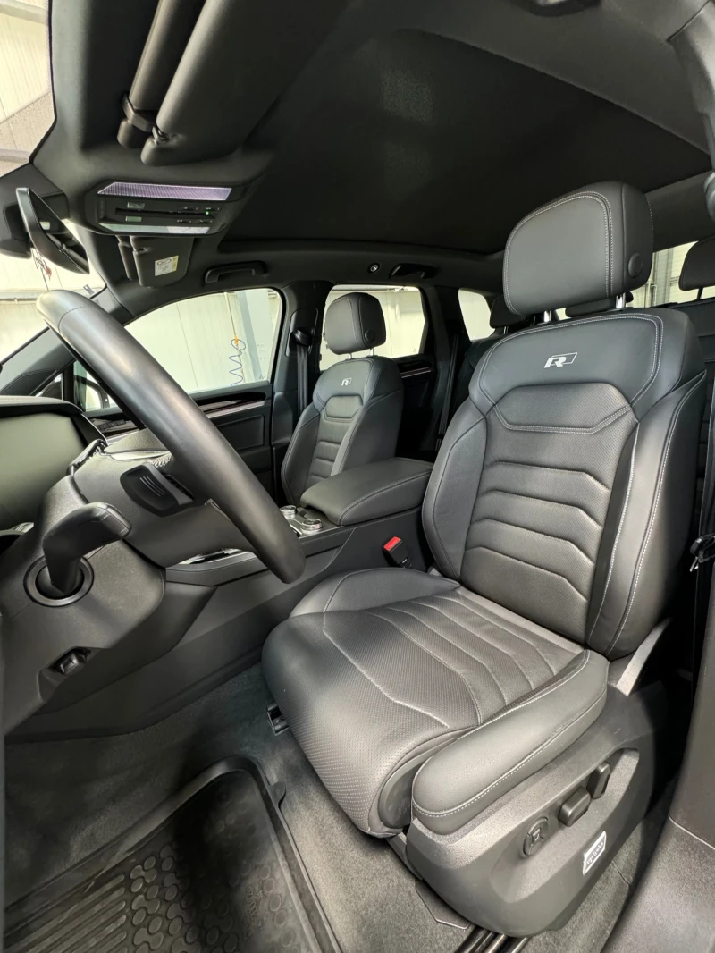 VW Touareg R-Line 3.0 TDI 286 k.с IQ LIGHT матрични фарове, снимка 7 - Автомобили и джипове - 52678203