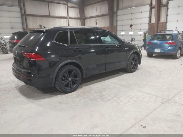 VW Tiguan SE R-LINE BLACK - изображение 3