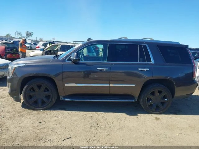 Cadillac Escalade LUXURY COLLECTION, снимка 15 - Автомобили и джипове - 52632353