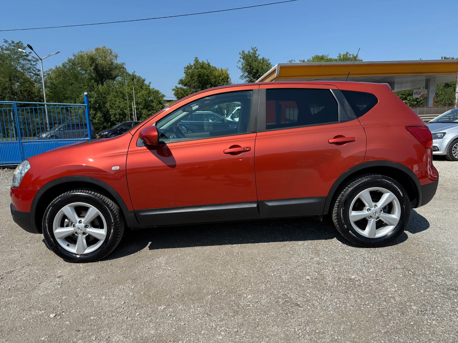 Nissan Qashqai 2.0DCI-4X4-ТЕКНА-ПОДГРЕВ-НАВИ-ПАНОРАМА-КЛИМАТРОНИК - изображение 3