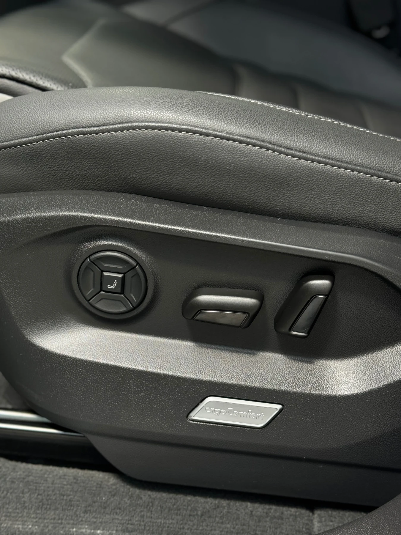 VW Touareg R-Line 3.0 TDI 286 k.с IQ LIGHT матрични фарове - изображение 5