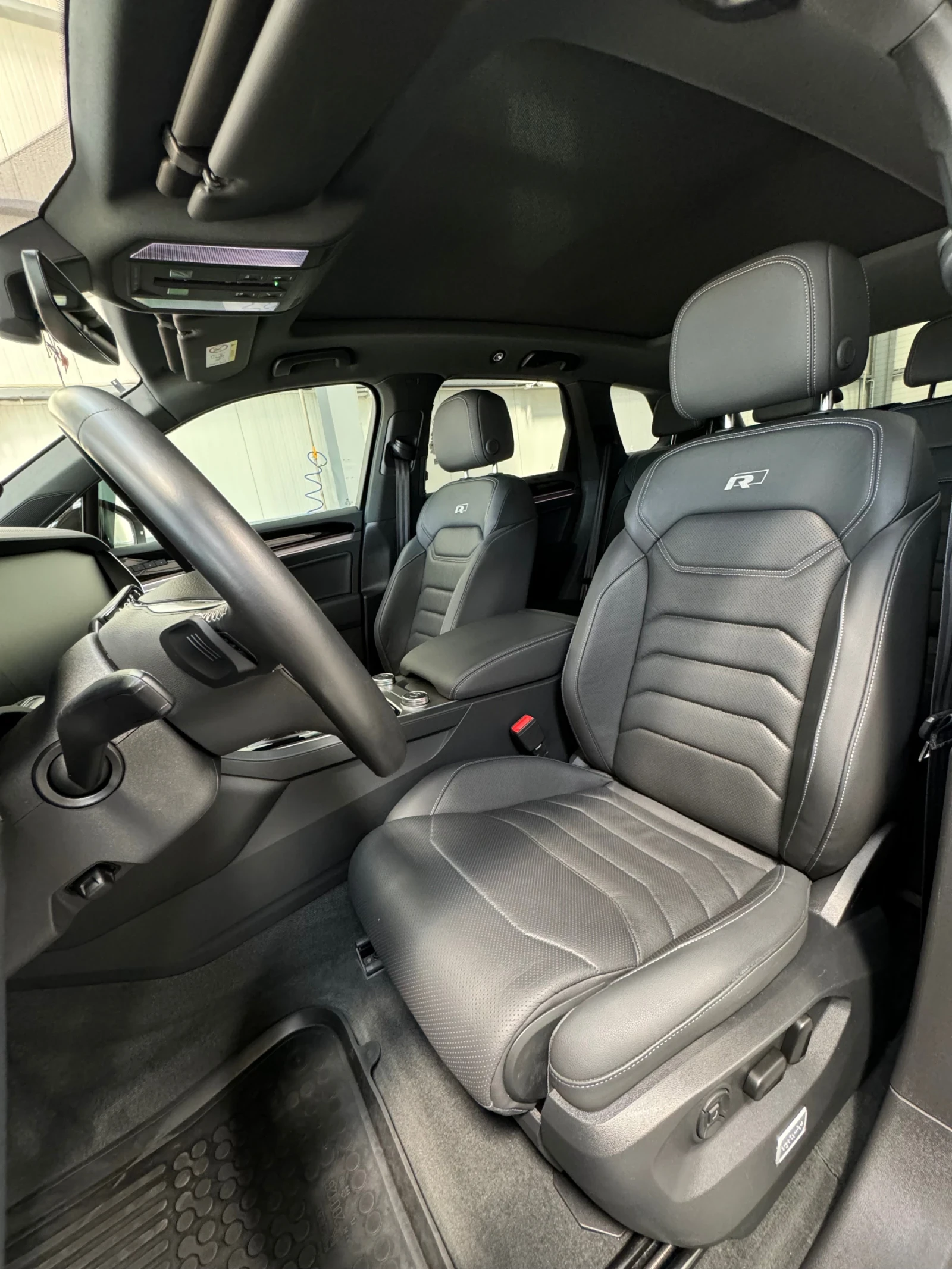 VW Touareg R-Line 3.0 TDI 286 k.с IQ LIGHT матрични фарове - изображение 7