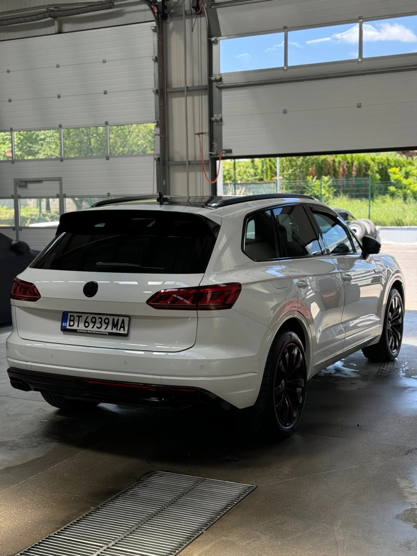 VW Touareg R-Line 3.0 TDI 286 k.с IQ LIGHT матрични фарове - изображение 2