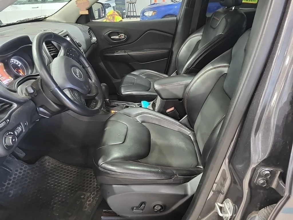 Jeep Cherokee * TRAILHAWK * ПАНОРАМА* * ПОДГРЕВ*  - изображение 5