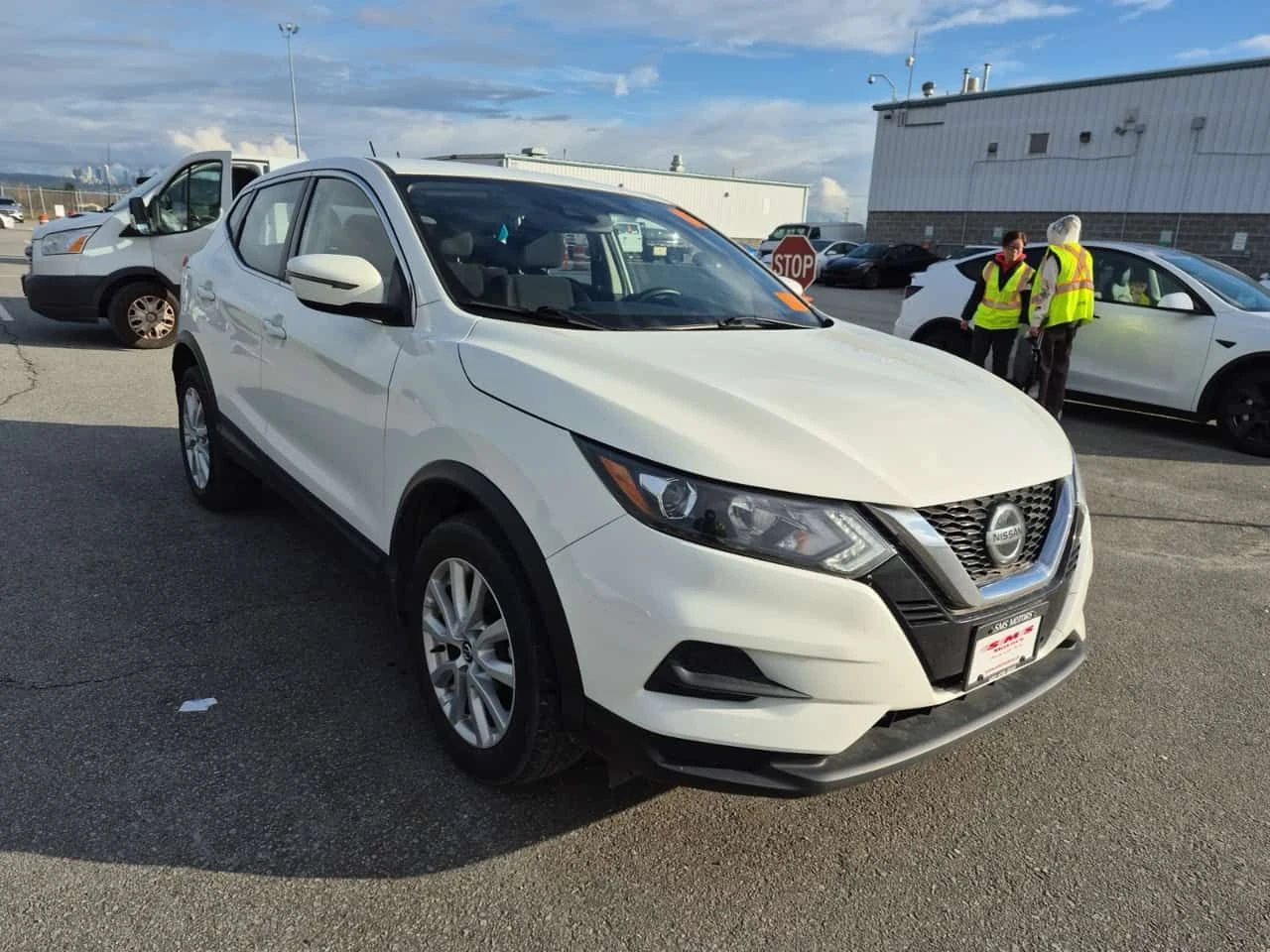 Nissan Qashqai S | CARFAX | БЕЗ ПЪРВОНАЧАЛНА ВНОСКА| 2 Keys - изображение 2