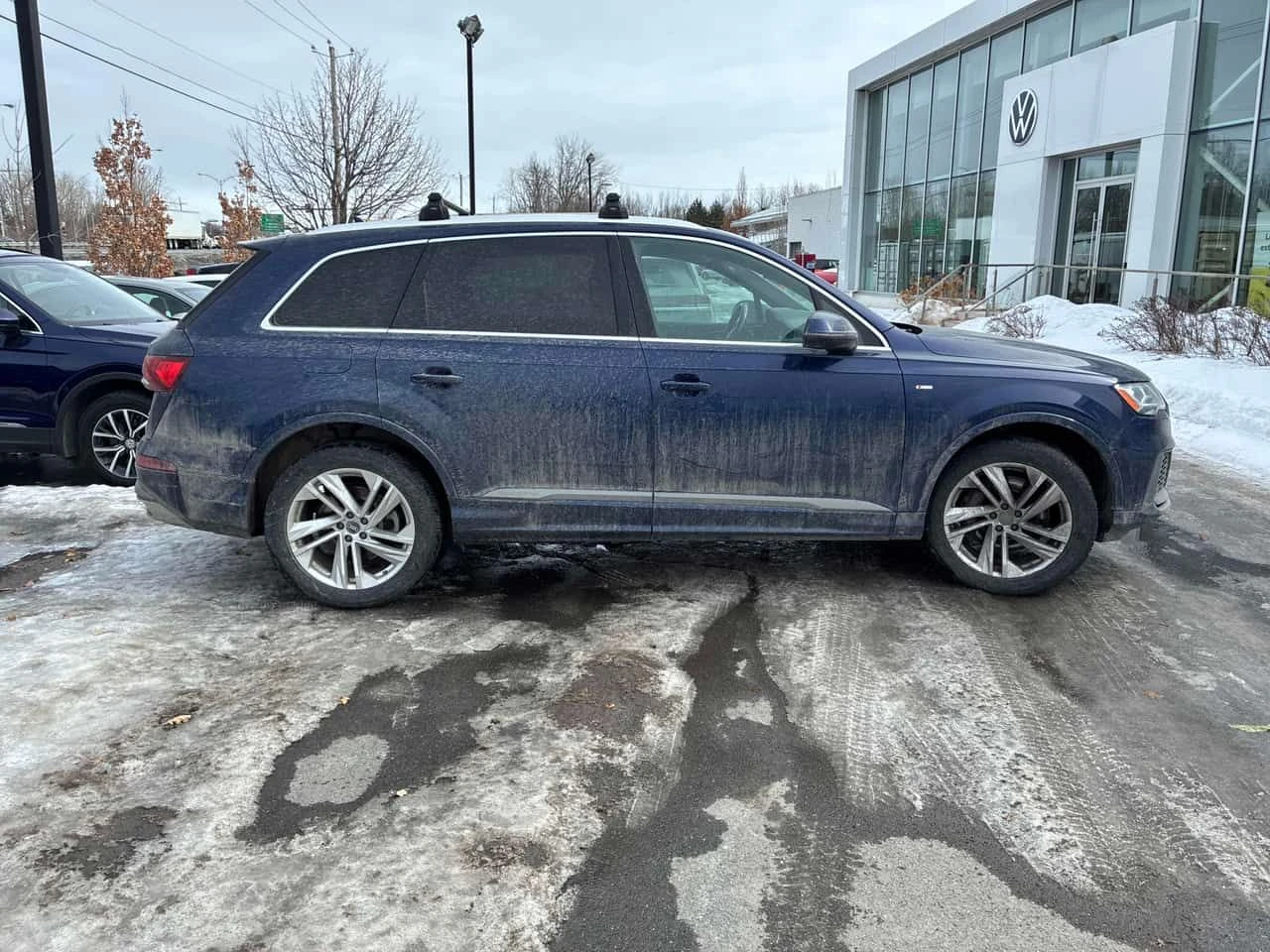 Audi Q7  Komfort /CARFAX /360 / ПОДГРЕВИ , снимка 3 - Автомобили и джипове - 53740046