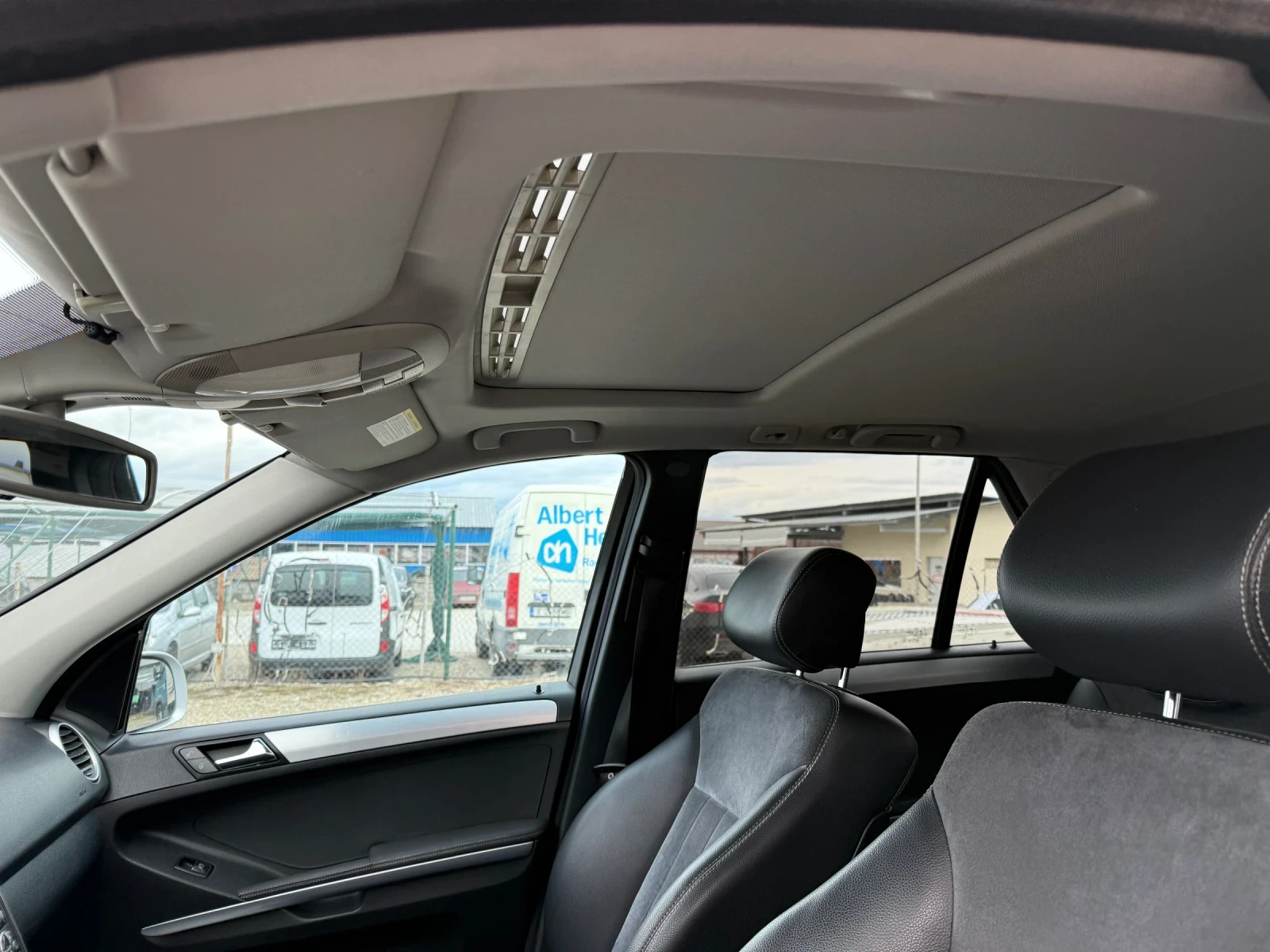 Mercedes-Benz ML 320, снимка 11 - Автомобили и джипове - 54296284