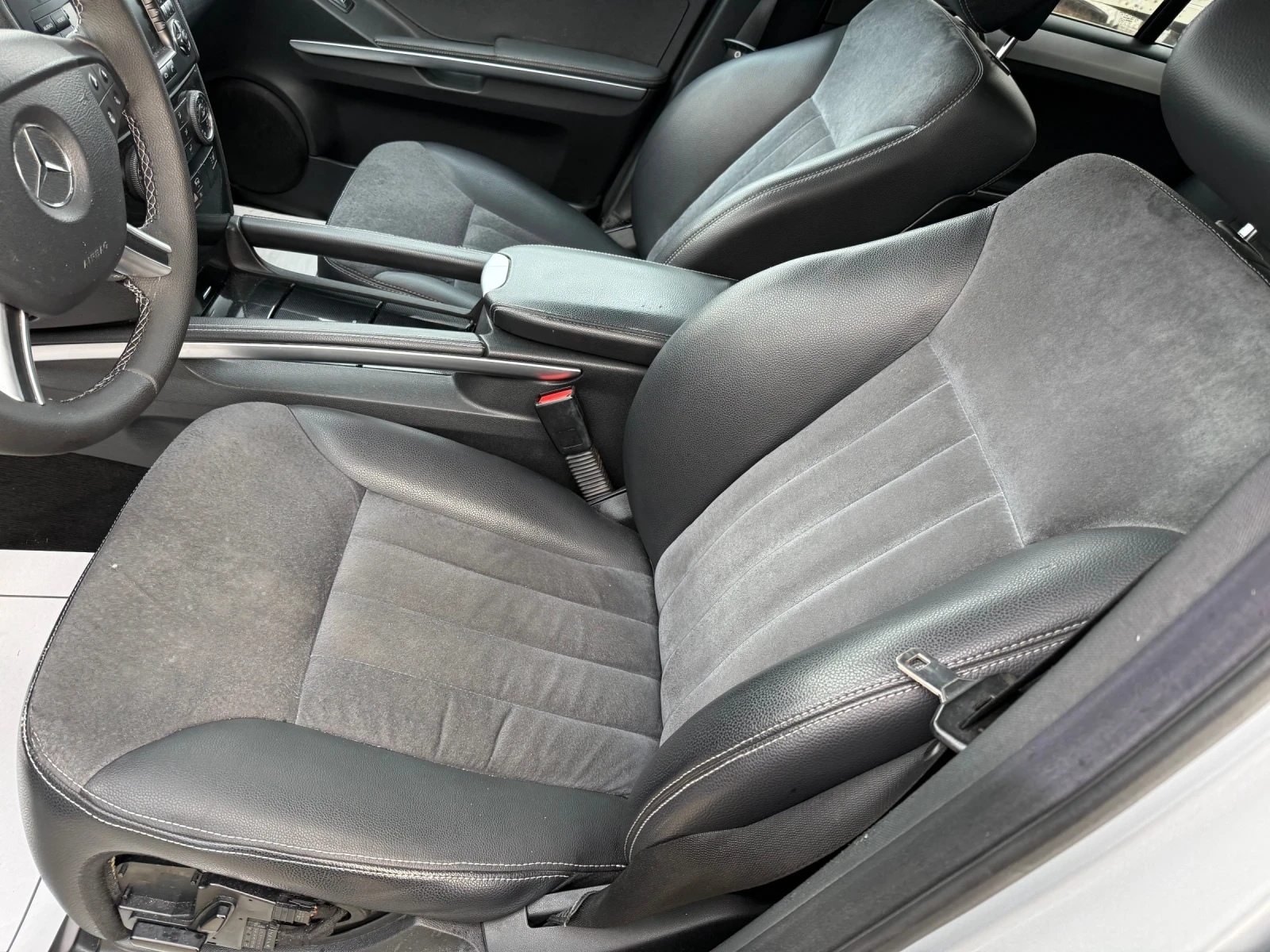 Mercedes-Benz ML 320, снимка 8 - Автомобили и джипове - 54296284