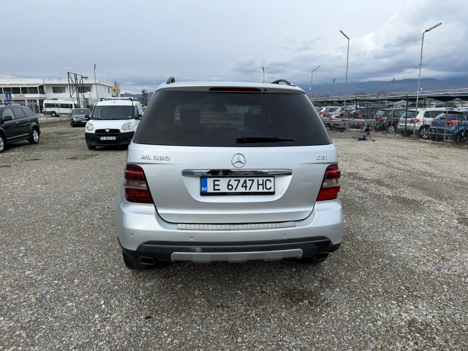 Mercedes-Benz ML 320, снимка 4 - Автомобили и джипове - 54296284