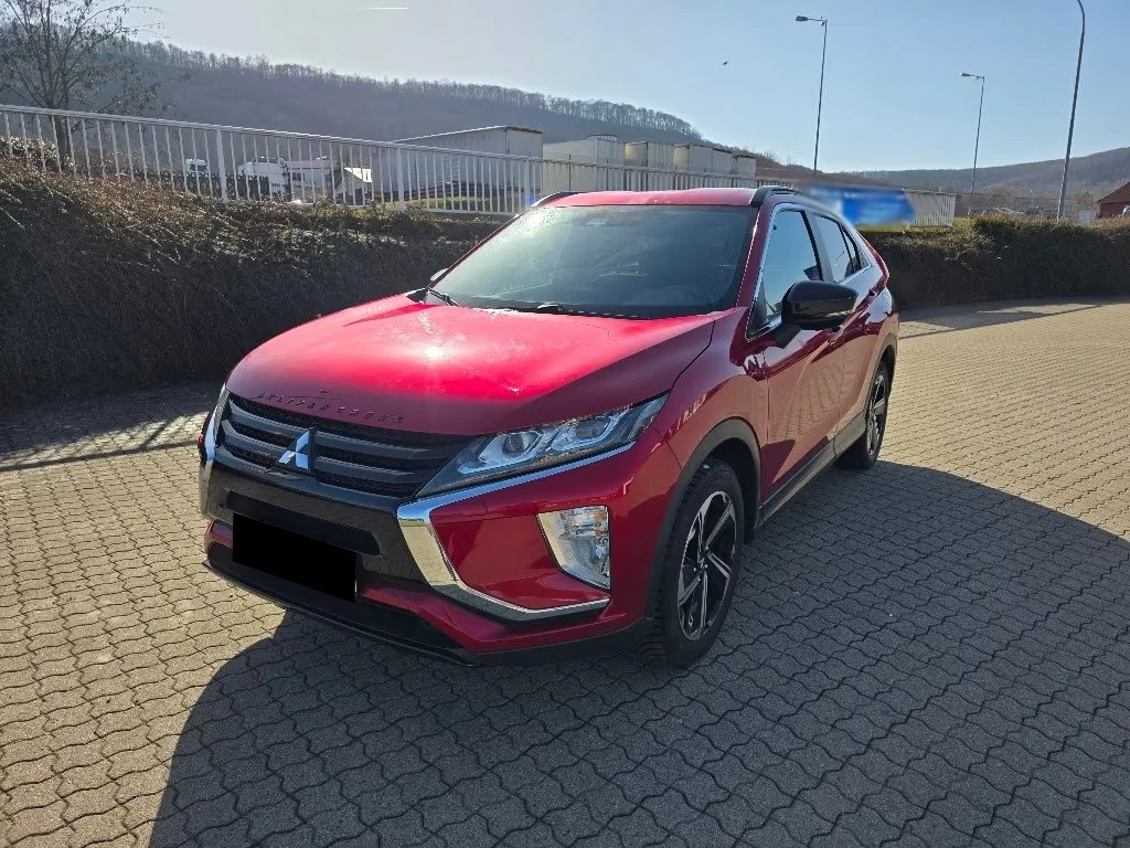Mitsubishi Eclipse Cross Connect 1.5 T-MIVEC/2WD/CVT/360CAM