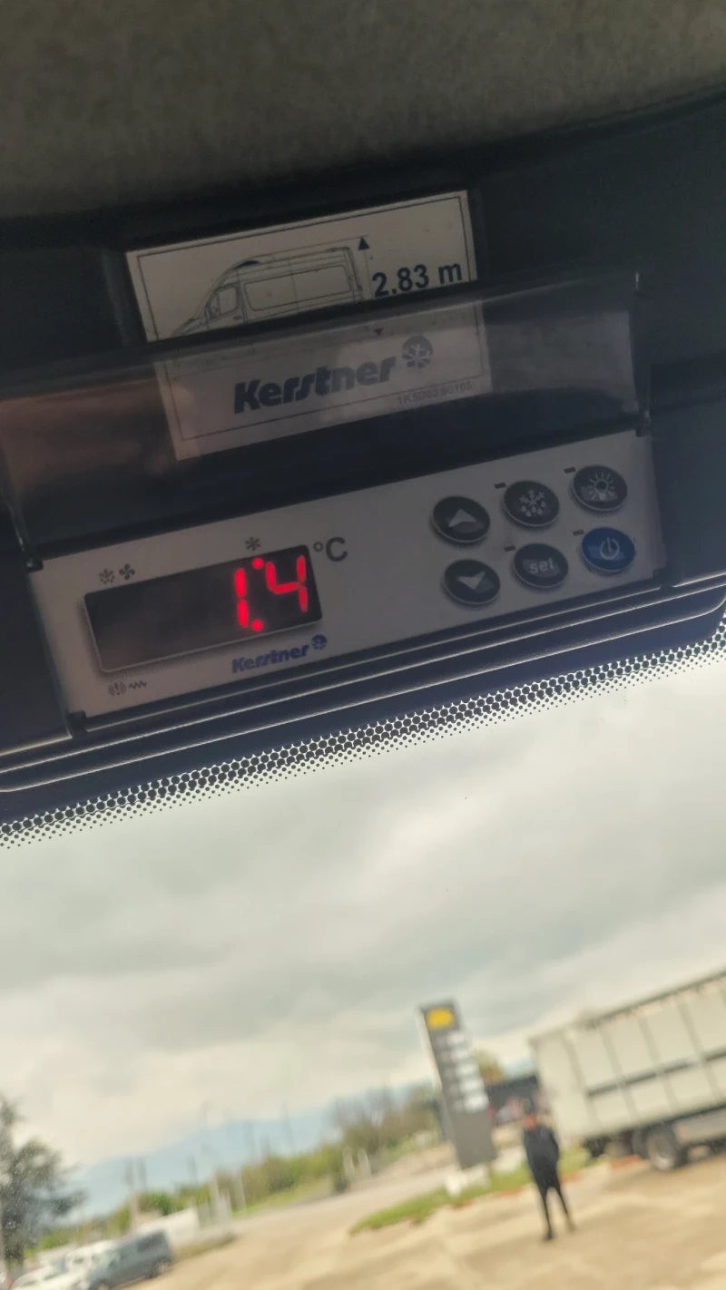 Mercedes-Benz Sprinter 316         ХЛАДИЛЕН, снимка 12 - Бусове и автобуси - 52188193