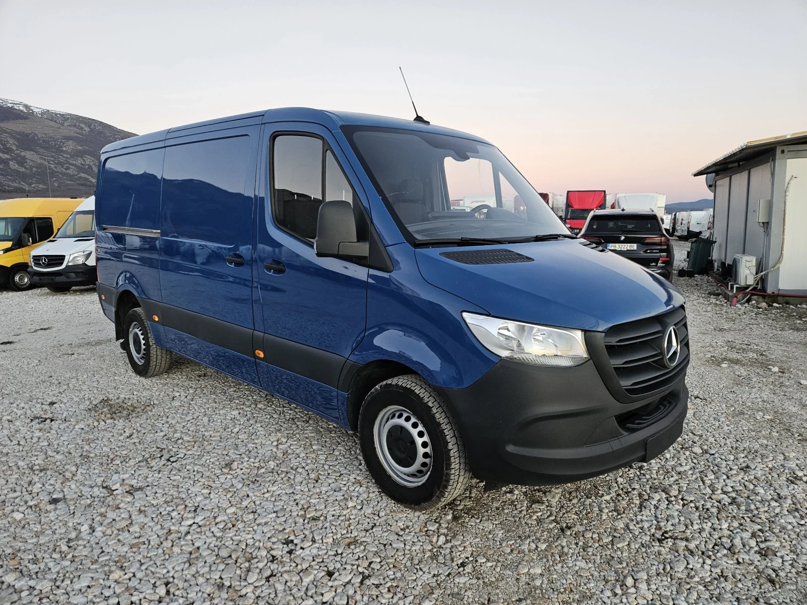 Mercedes-Benz Sprinter 316 316, Клима , Нави , Две странични врати - изображение 7