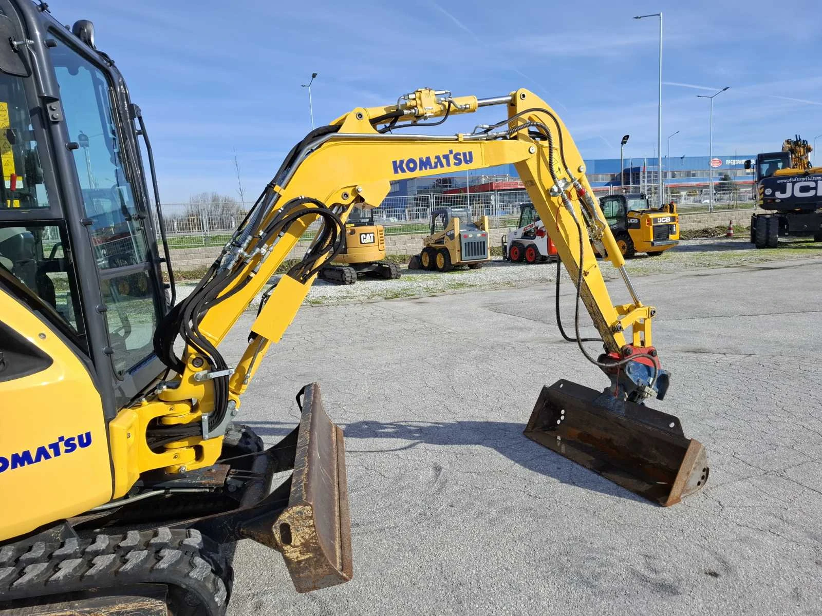 ����� Komatsu PC26 MR-5 , 3 ���� | Mobile.bg � ����������� 10