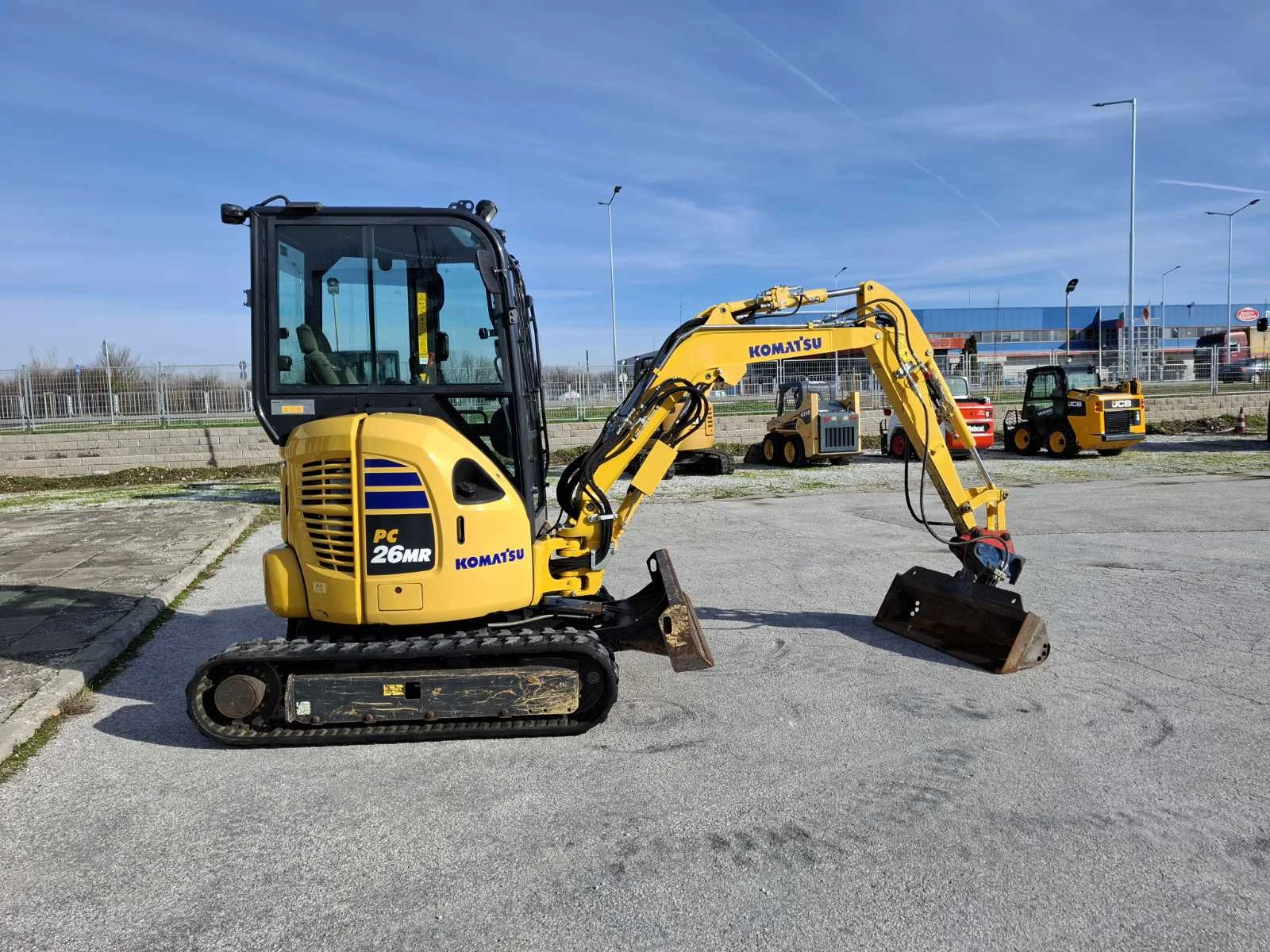 ����� Komatsu PC26 MR-5 , 3 ���� | Mobile.bg � ����������� 4