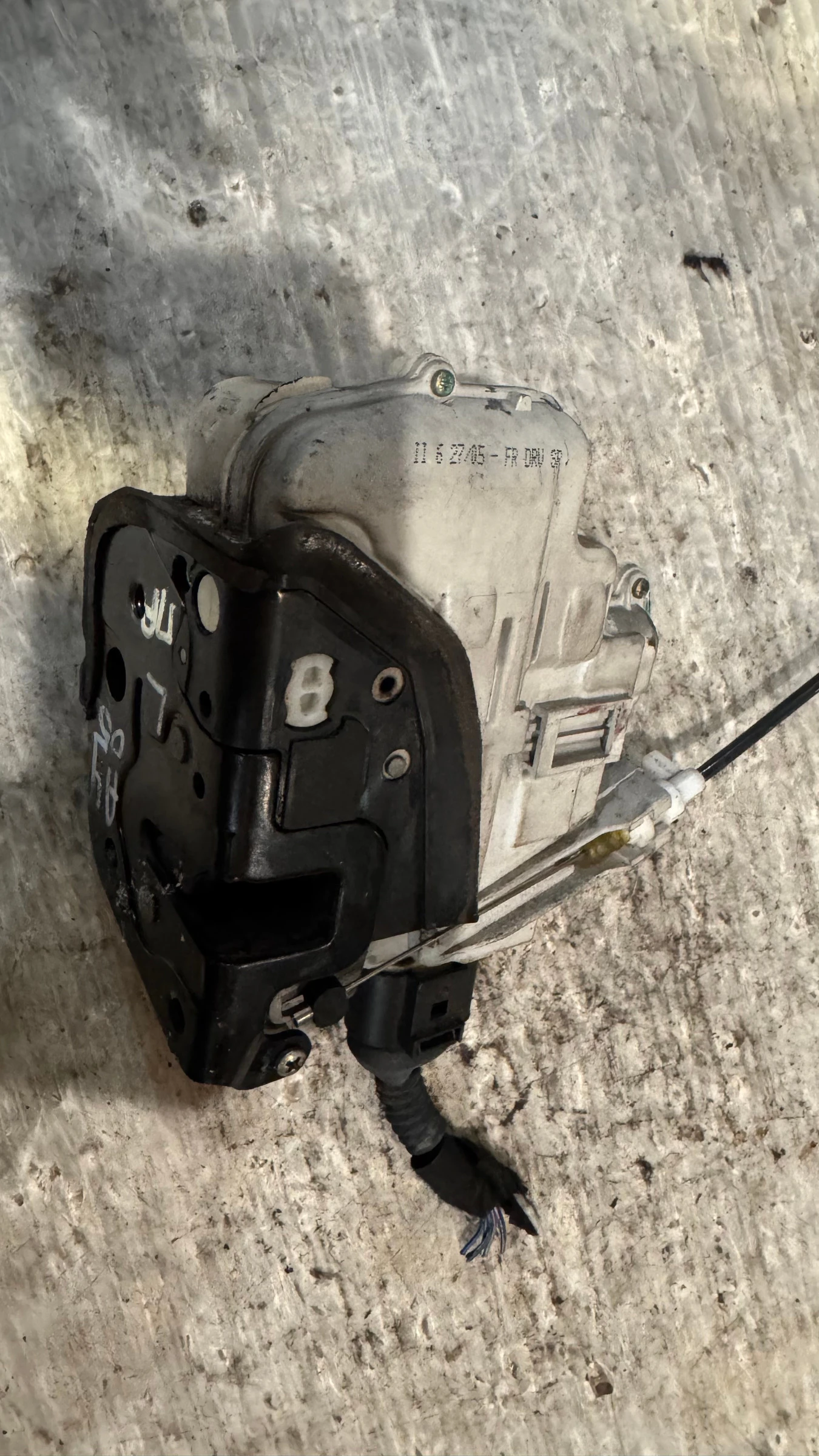 ����� �� ����� �� Audi A4 2005 - JA6-8E1837015 | Mobile.bg � ����������� 2