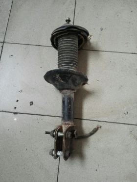 Амортисьор преден десен Субару Форестър 2.0Б