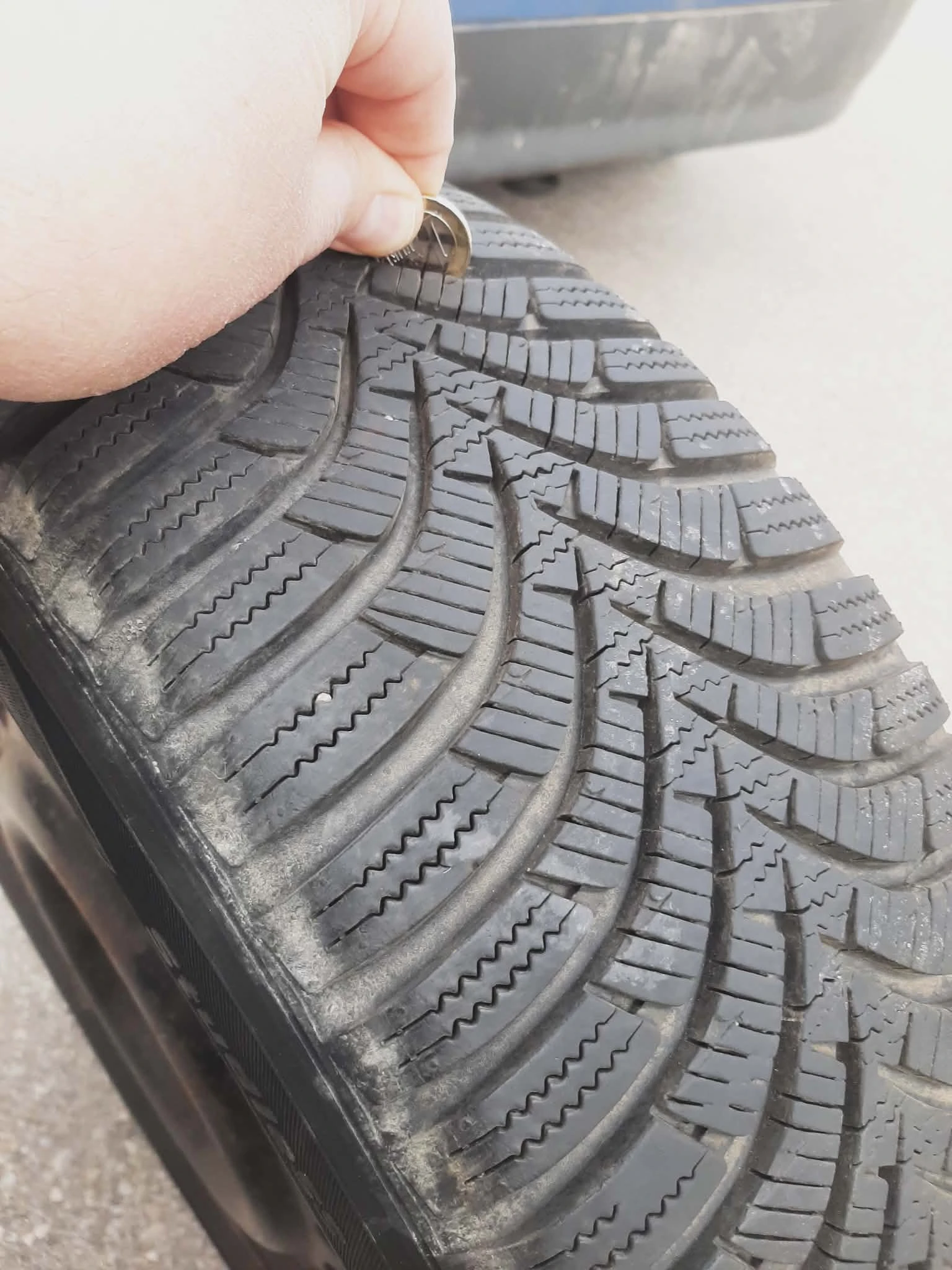 Гуми с джанти Hankook 185/65R14, снимка 2 - Гуми и джанти - 53607627