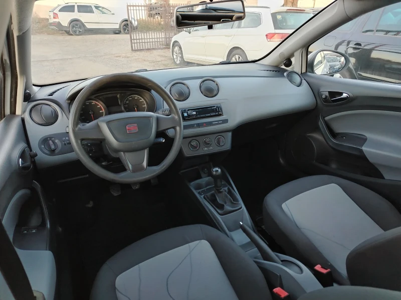 Seat Ibiza 1.2 BENZIN, снимка 12 - Автомобили и джипове - 47882553