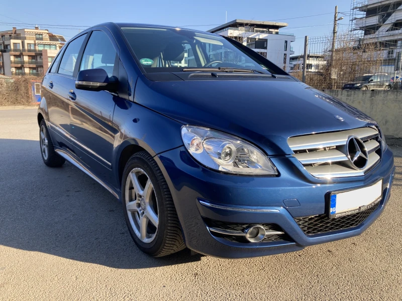 Mercedes-Benz B 180, снимка 1 - Автомобили и джипове - 49282331