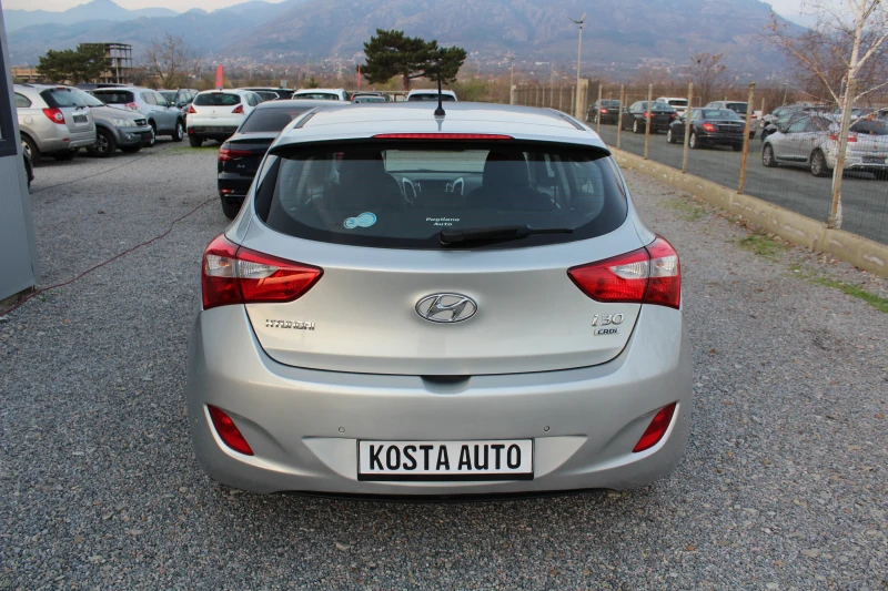 Hyundai I30 КАТО НОВ, снимка 5 - Автомобили и джипове - 52553585