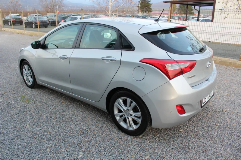 Hyundai I30 КАТО НОВ, снимка 7 - Автомобили и джипове - 52553585