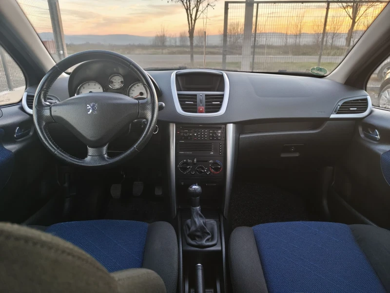 Peugeot 207 1.4 i 90, снимка 8 - Автомобили и джипове - 52829417