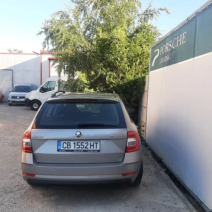 Skoda Octavia 1.6TDI, снимка 6 - Автомобили и джипове - 46584295