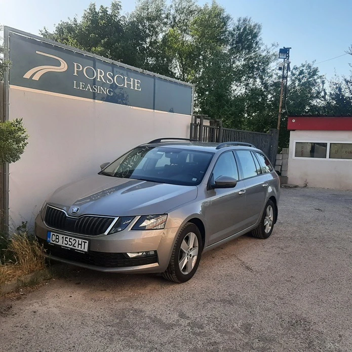 Skoda Octavia 1.6TDI, снимка 2 - Автомобили и джипове - 46584295